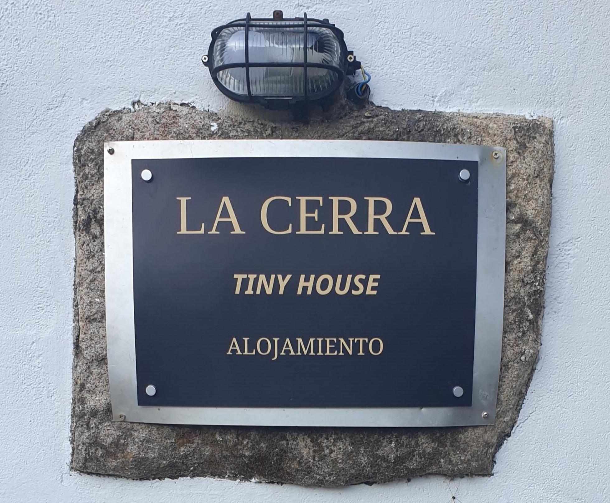 Апартаменты La Cerra -Tiny-House Михарес Экстерьер фото